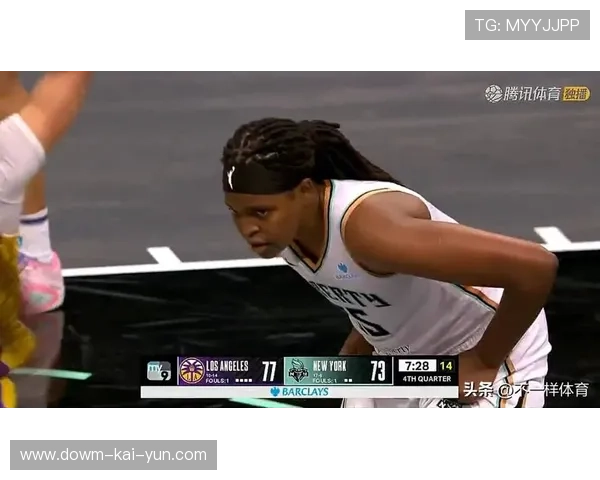 神秘人终结连败，火花队普拉姆空砍25分6助攻