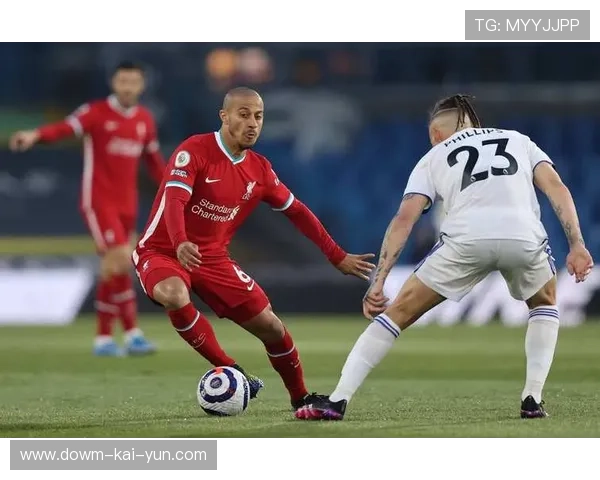 阿拉维斯头号射手卡洛斯·维森特转会伯明翰，转会费800万欧元